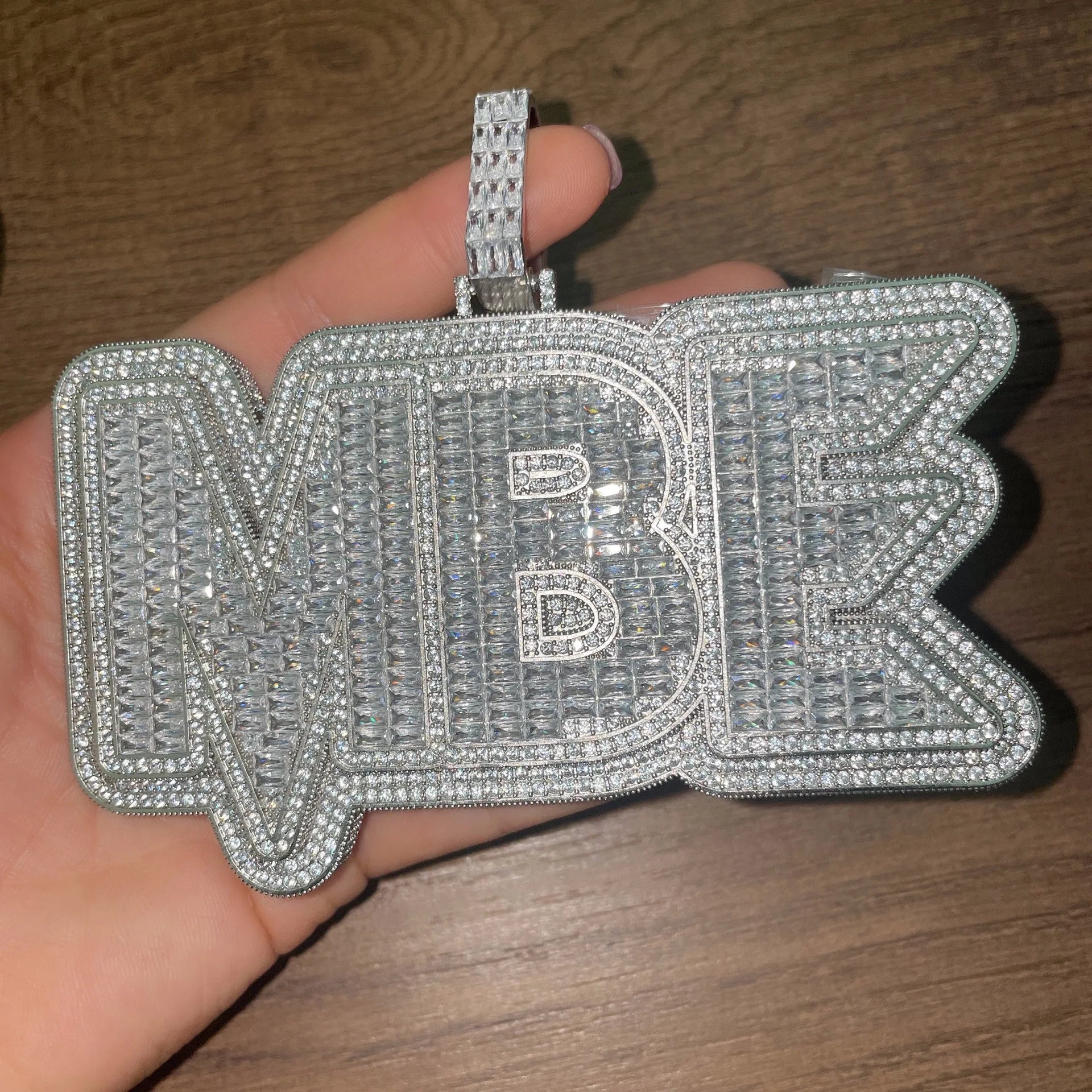Top Icy Hip Hop Big size Baguette Custom Letter Pendant Necklace Brass and Cubic Zircon Custom Pendant Diamond Iced Out Jewelry