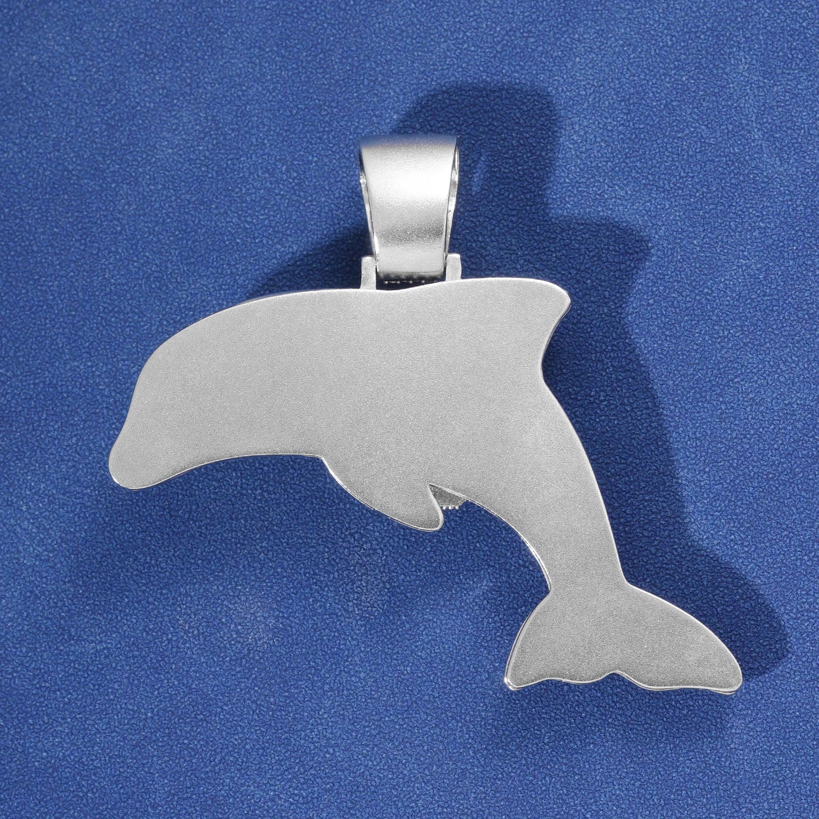 New Design Men's Hip Hop Blue Diamond Large Dolphin Pendant Necklace Animal Trendy Shiny Stylish Brass Jewelry For Gift Party