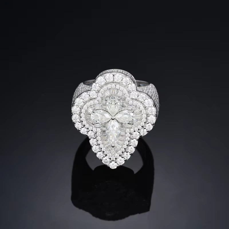 Luxury Wedding Jewelry 925 Sterling Silver New Arrival Moissanite Diamond Iced Out Pear Cut Clover Engagement Ring