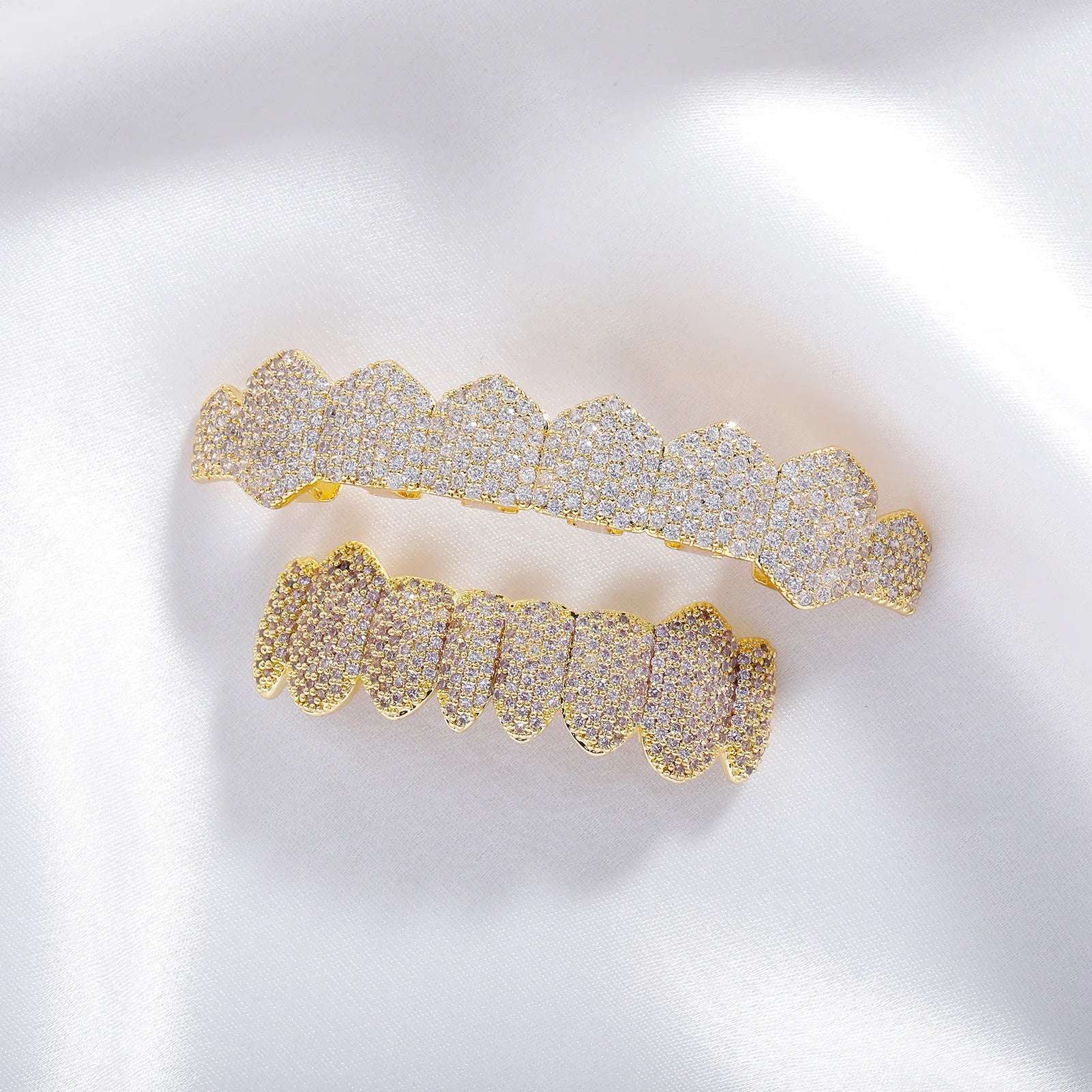 Fashion Hip Hop Iced Out Teeth Full Diamond 14K Inlaid Eight Canine Tooth Sharp Cool Braces Iced Out Teeth Grillz