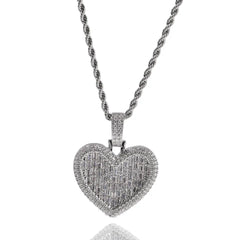 Top Icy Iced Out Baguette Small Heart Pendant Brass 18K Gold Plated CZ Fashion Jewelry Pendants Cute Necklace for Women