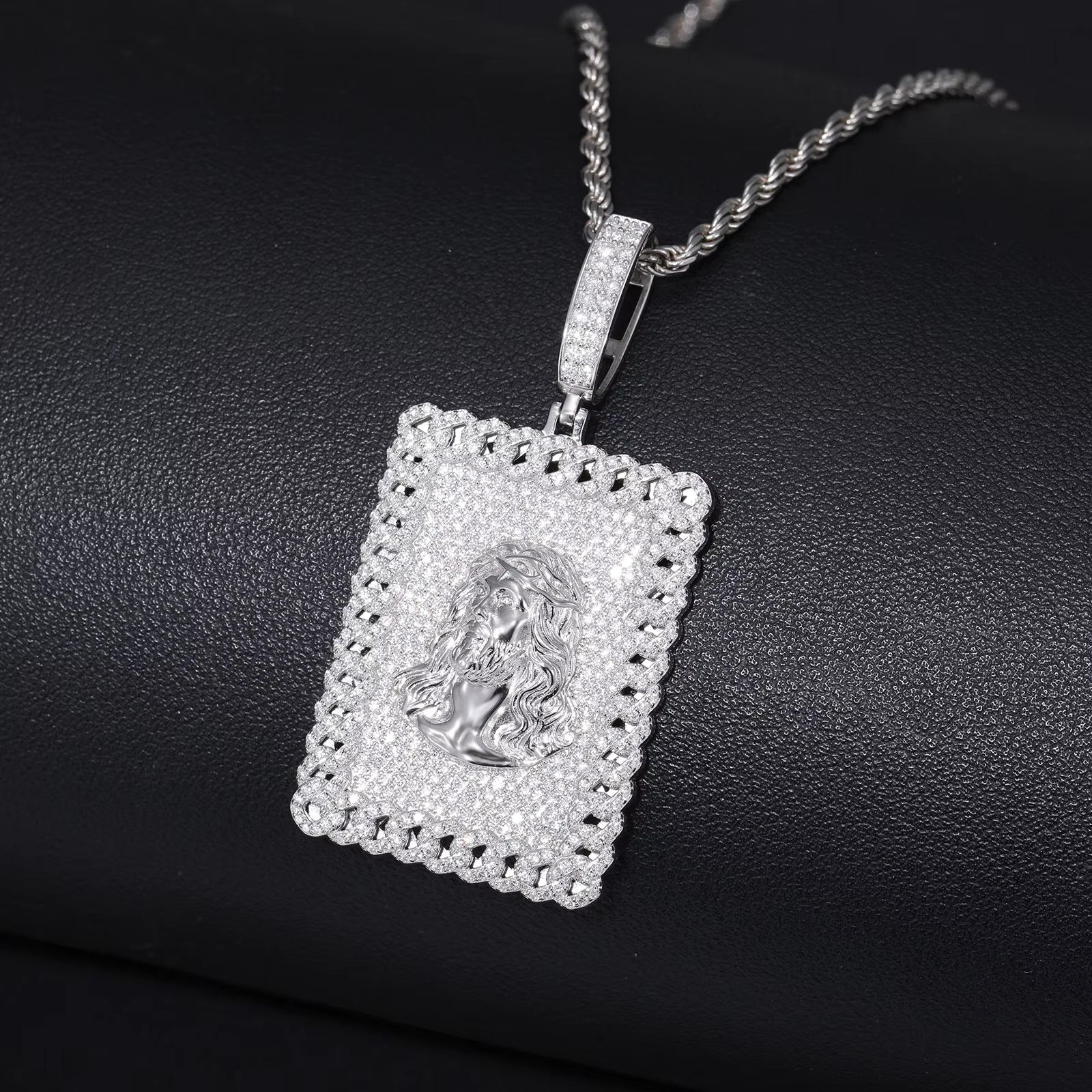 Ice Stone 925 Silver Micro Pave VVS D Moissanite Jesus Pendant