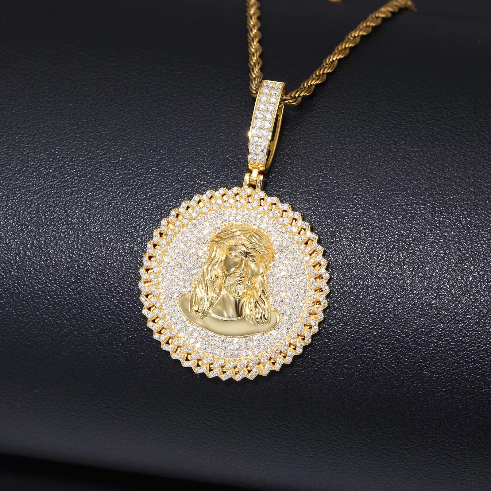 Ice Stone Hip Hop 925 Silver Moissanite Jesus Head Iced Circle Pendant