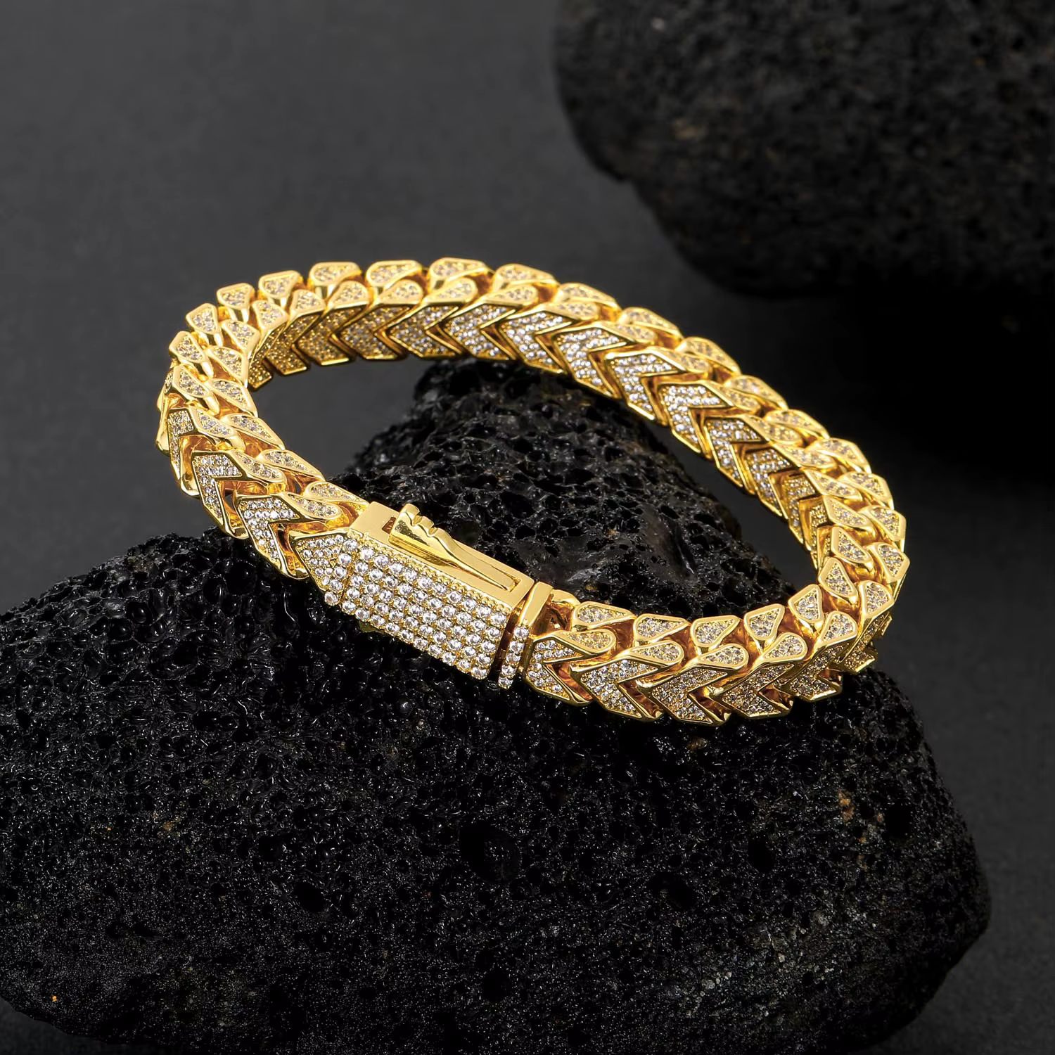 Top Icy Hip Hop 8mm Punk Two Rows CZ V-shape Cuban Link Chain Iced Out AAA Zircon Brass 18k Gold Plated  Cuban Necklace